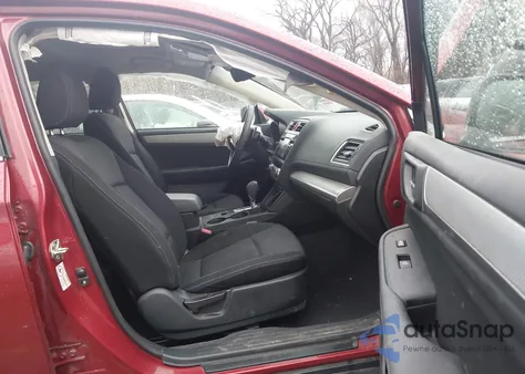 2017 Subaru Outback 2.5I Premium z USA, uszkodzony, nr VIN 4S4BSAHC8H3347394